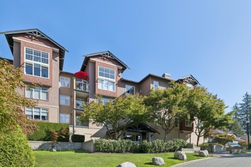 201-1140 Strathaven Drive, North Vancouver, BC 