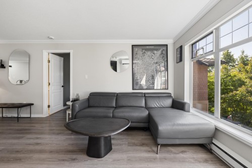201-1140 Strathaven Drive, North Vancouver, BC 