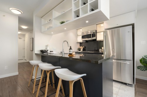 2110-833 Seymour Street, Vancouver, BC 
