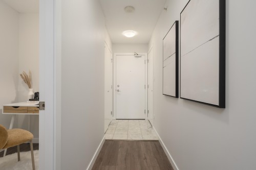 2110-833 Seymour Street, Vancouver, BC 