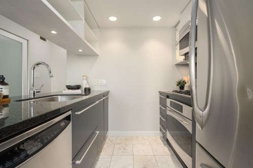 2110-833 Seymour Street, Vancouver, BC 