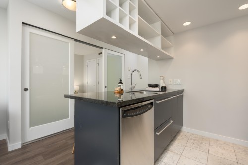 2110-833 Seymour Street, Vancouver, BC 