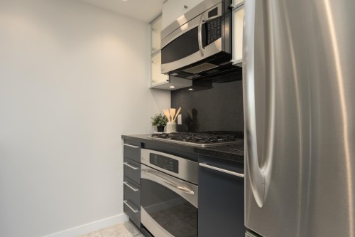 2110-833 Seymour Street, Vancouver, BC 