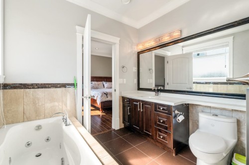 7188 Gray Avenue, Burnaby, BC 