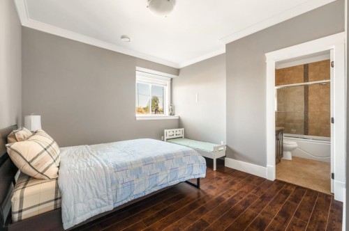 7188 Gray Avenue, Burnaby, BC 