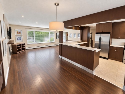 1215 48Th Avenue E, Vancouver, BC 