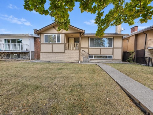 1215 48Th Avenue E, Vancouver, BC 
