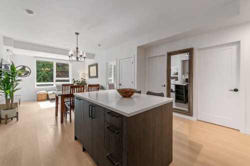 214-2002 St. George Street, Port Moody, BC 