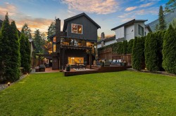 5522 Deerhorn Lane North Vancouver, BC V7R 4S6