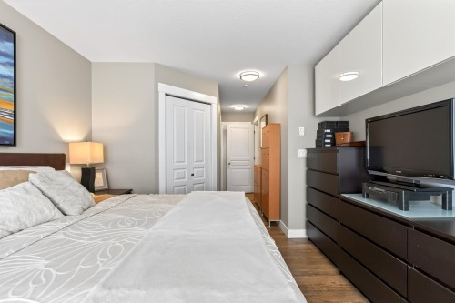 214-1242 Town Centre Boulevard, Coquitlam, BC 