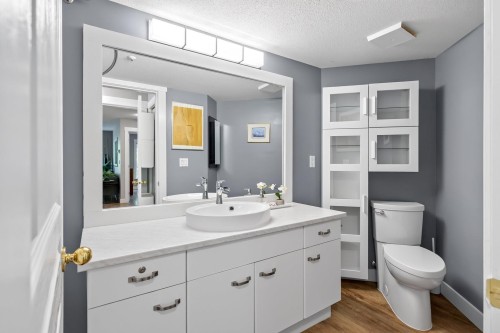 214-1242 Town Centre Boulevard, Coquitlam, BC 