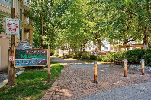 214-1242 Town Centre Boulevard, Coquitlam, BC 