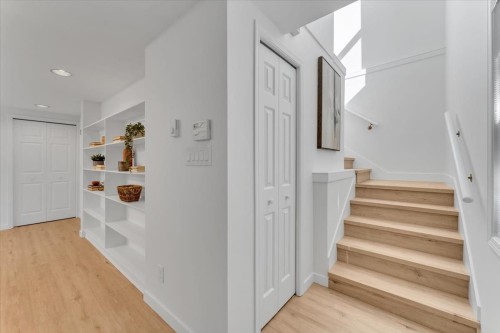 1939 12Th Avenue W, Vancouver, BC 