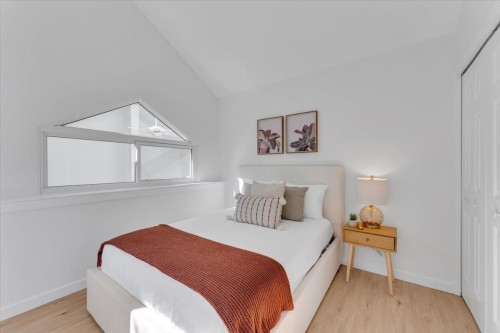 1939 12Th Avenue W, Vancouver, BC 