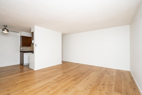 106-235 13Th Street E, North Vancouver, BC 