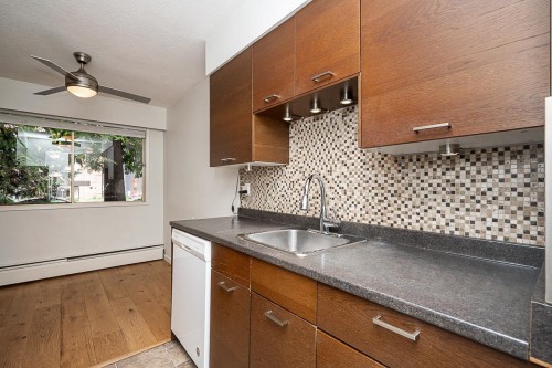 106-235 13Th Street E, North Vancouver, BC 