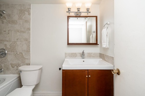 106-235 13Th Street E, North Vancouver, BC 