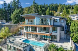 535 Craigmohr Drive West Vancouver, BC V7S 1W8