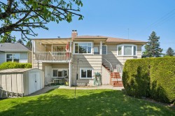 657 Keith Road ENorth Vancouver, BC V7L 1W4