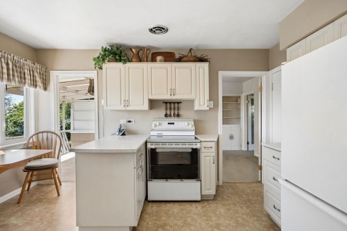 657 Keith Road E, North Vancouver, BC 