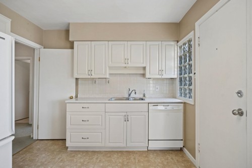 657 Keith Road E, North Vancouver, BC 