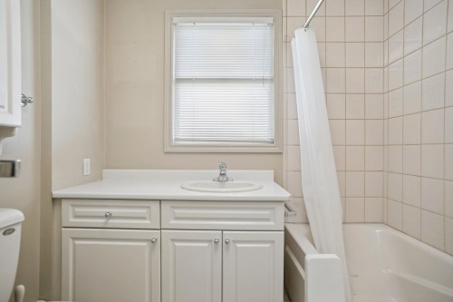 657 Keith Road E, North Vancouver, BC 