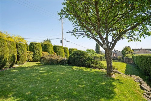 657 Keith Road E, North Vancouver, BC 