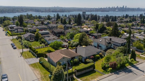 657 Keith Road E, North Vancouver, BC 