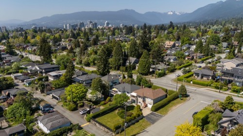 657 Keith Road E, North Vancouver, BC 
