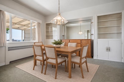 657 Keith Road E, North Vancouver, BC 