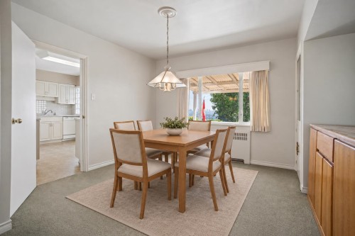 657 Keith Road E, North Vancouver, BC 