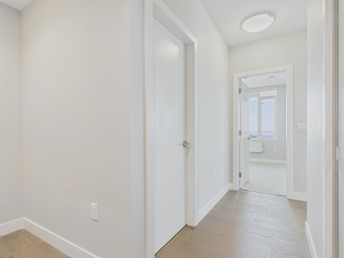1301-8761 University Crescent, Burnaby, BC 