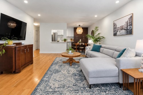 208-1422 3Rd Avenue E, Vancouver, BC 
