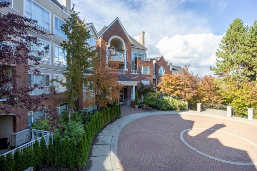 414-5262 Oakmount Crescent, Burnaby, BC 