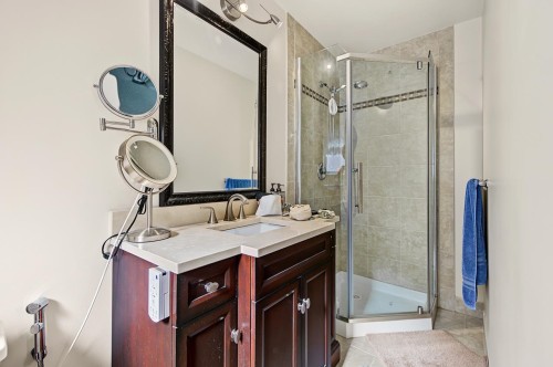 1090 35Th Avenue E, Vancouver, BC 