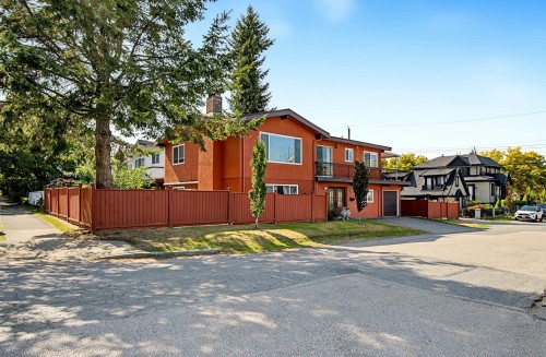 1090 35Th Avenue E, Vancouver, BC 