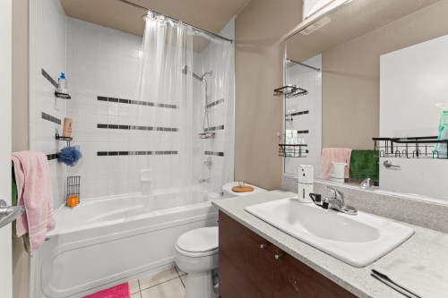 Th6-4182 Dawson Street, Burnaby, BC 