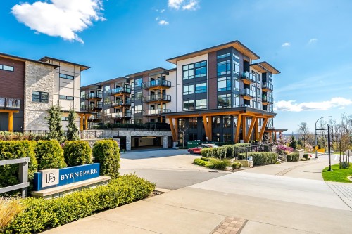 416-6438 Byrnepark Drive, Burnaby, BC 