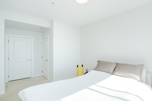 416-6438 Byrnepark Drive, Burnaby, BC 