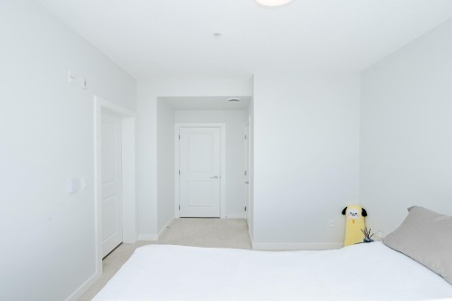 416-6438 Byrnepark Drive, Burnaby, BC 