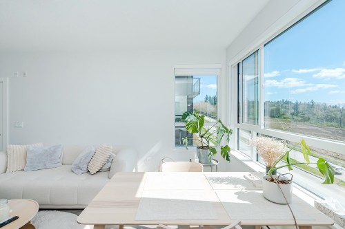 416-6438 Byrnepark Drive, Burnaby, BC 