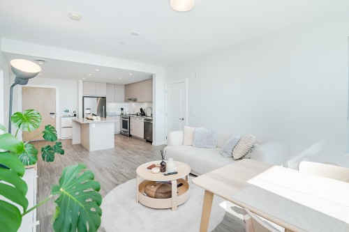 416-6438 Byrnepark Drive, Burnaby, BC 