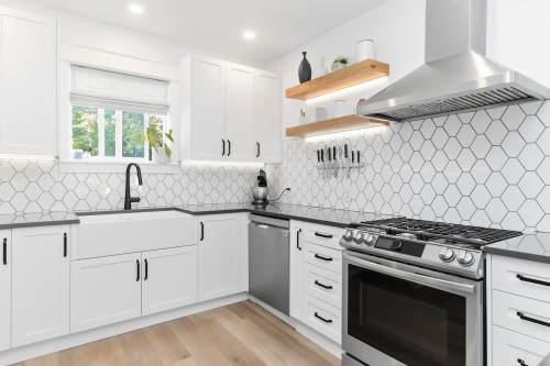 38054 Fifth Avenue, Squamish, BC 