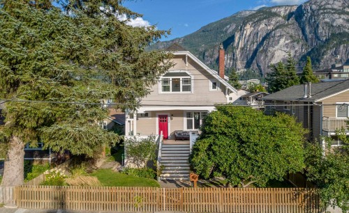 38054 Fifth Avenue, Squamish, BC 