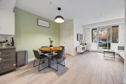 209-3399 Noel Drive, Burnaby, BC 