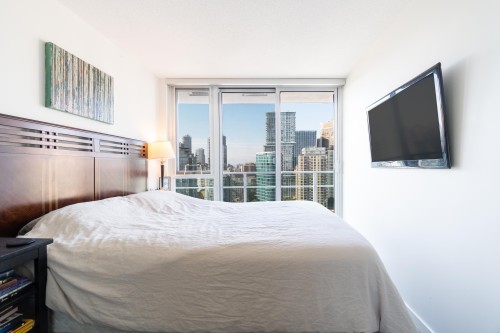 3301-233 Robson Street, Vancouver, BC 