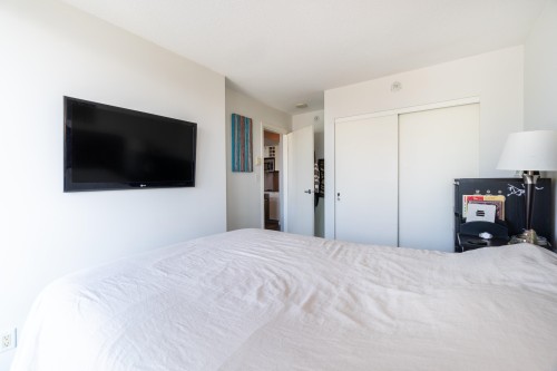 3301-233 Robson Street, Vancouver, BC 