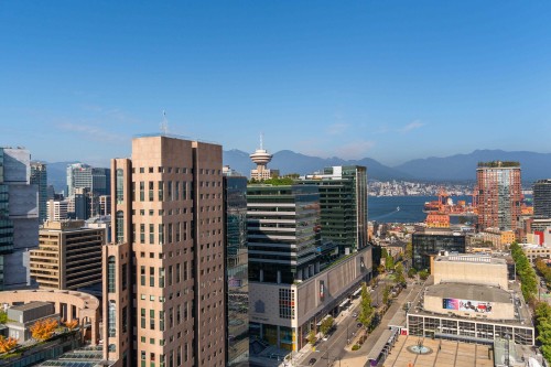 3301-233 Robson Street, Vancouver, BC 