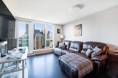 3301-233 Robson Street, Vancouver, BC 