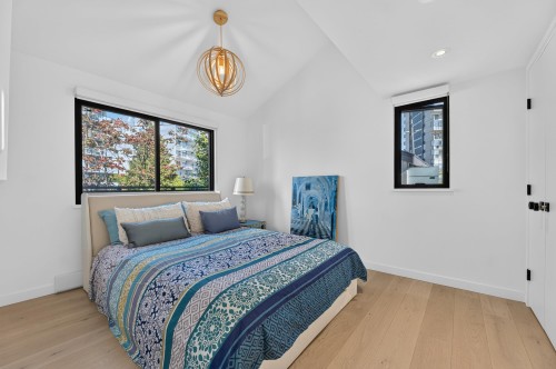 1880 Bellevue Avenue, West Vancouver, BC 